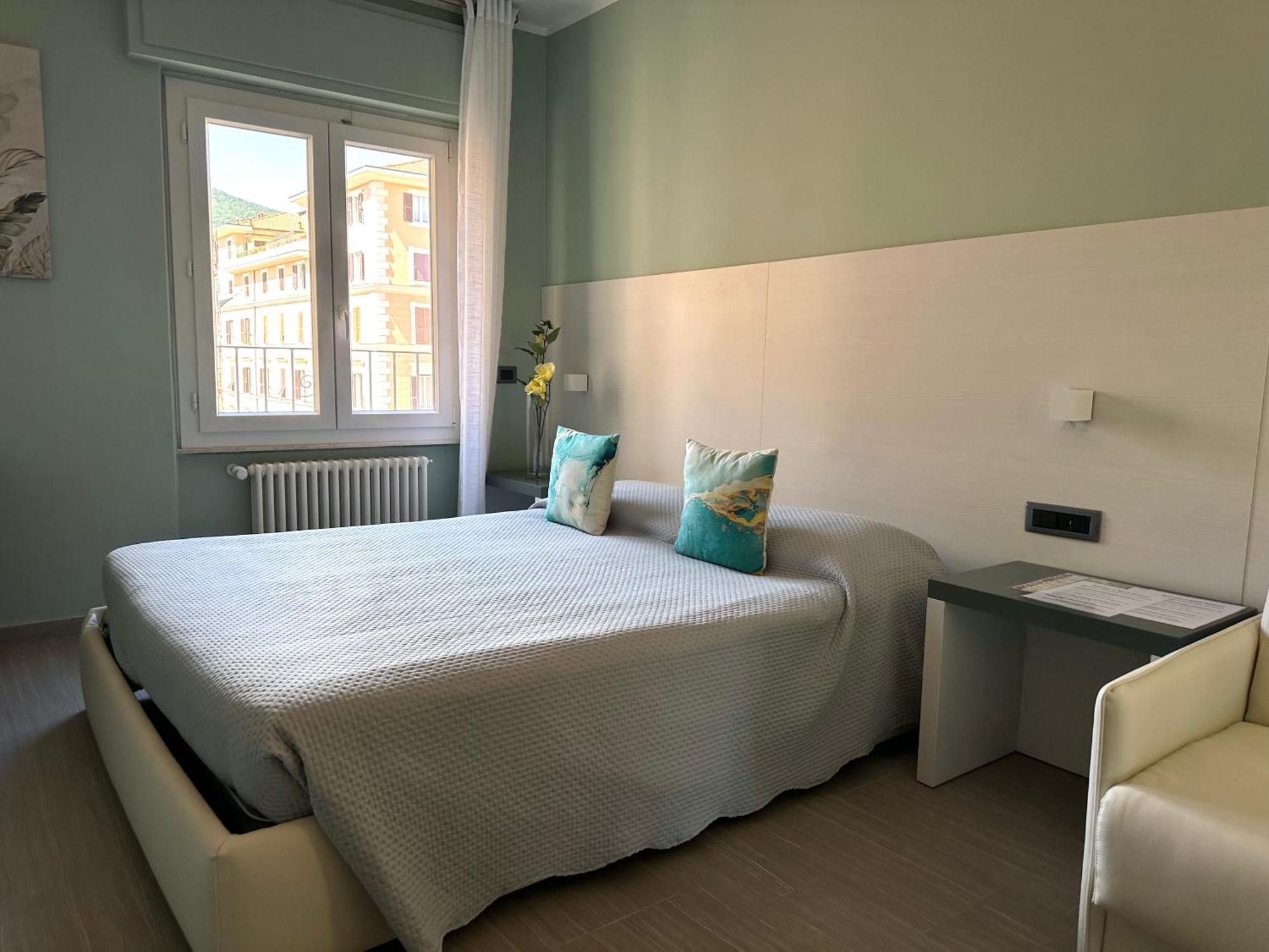 Real Rooms Dalia La Spezia Bagian luar foto